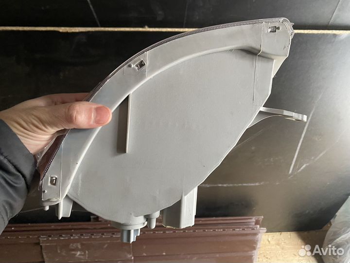 Тротивотуманная фара