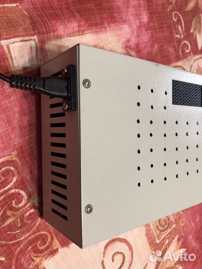 Зарядное устройство