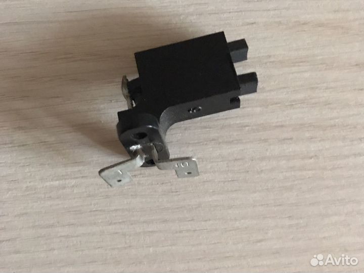 Щетка держатель генератора со щетками на яву 638