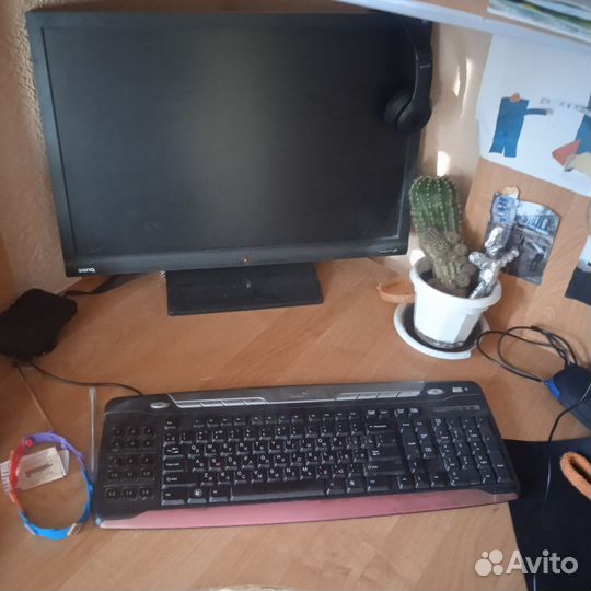 Настольный компьютер с монитором