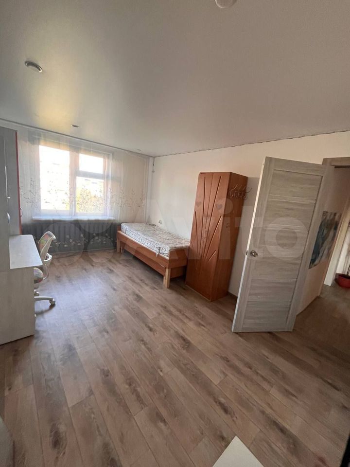 4-к. квартира, 72 м², 1/5 эт.