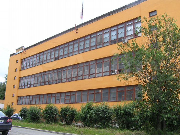 Продам помещение свободного назначения, 818 м²
