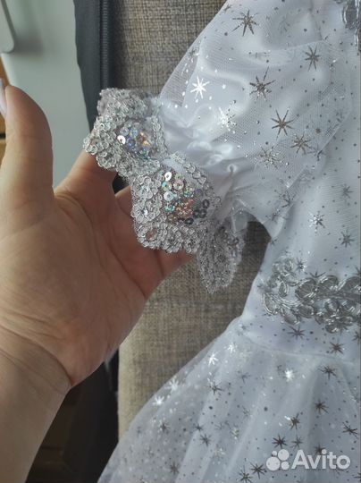 Платье снежинки 104