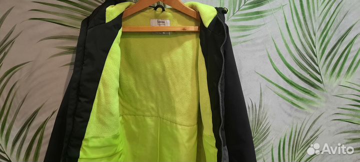 Куртка весенняя 140 на мальчика