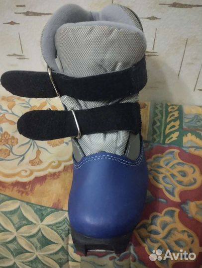 Лыжные ботинки