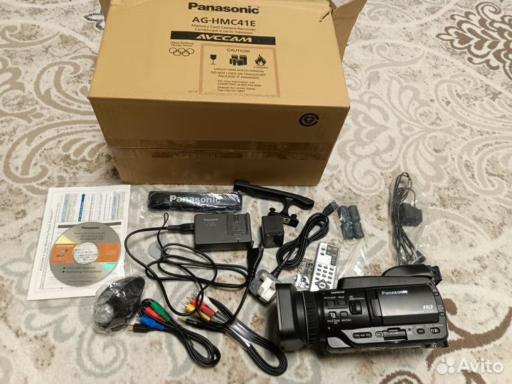 Новая Видеокамера Panasonic AG-HMC 41E