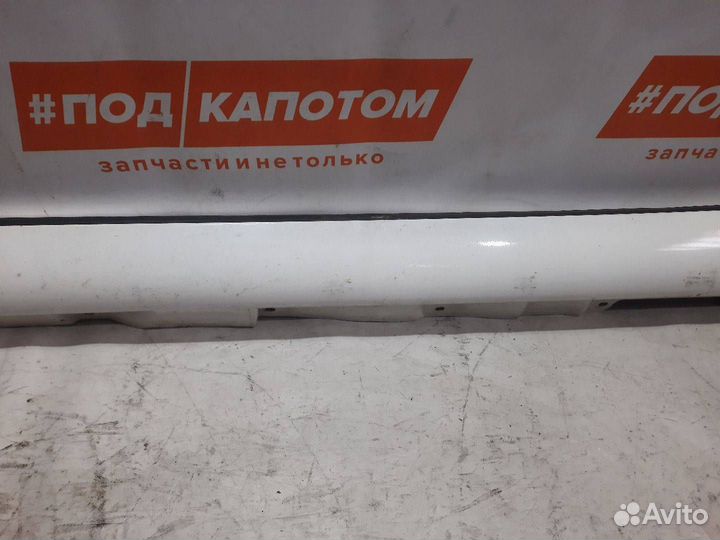 Накладка на порог левая Toyota Avensis 2 (T250)