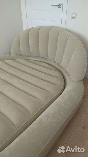 Надувная кровать