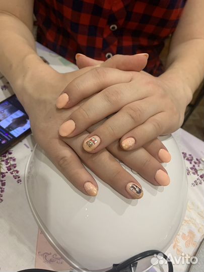 Маникюр на дому