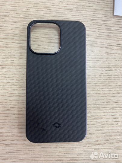 Чехол на iPhone 13