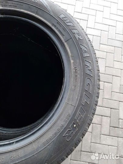 Goodyear Wrangler HP All Weather 255/60 R18