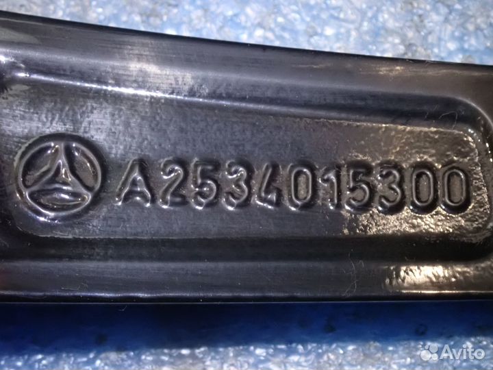 Комплект оригинальных R19 колес AMG Mercedes GLC