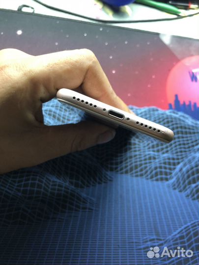 Телефон iPhone 7 128gb