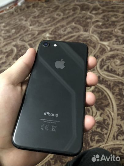 iPhone 8, 64 ГБ