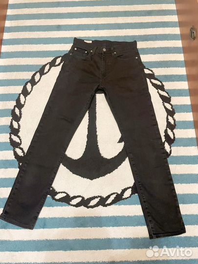 Джинсы levis 502