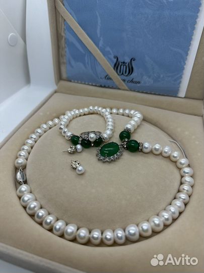 Набор украшений из жемчуга
