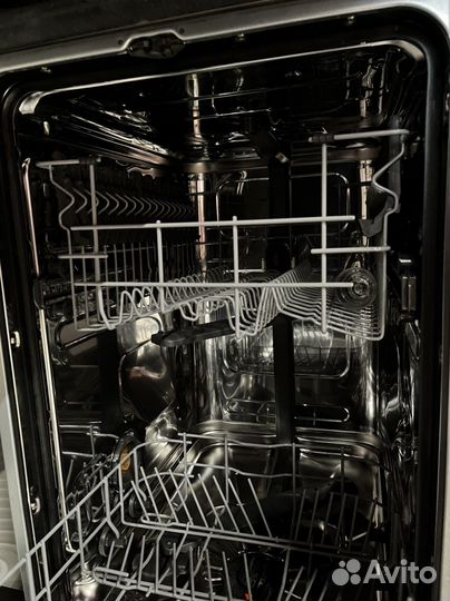 Посудомоечная машина electrolux