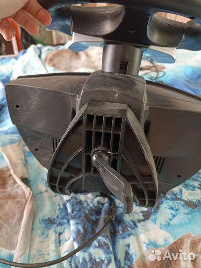 Игровой руль с педалями