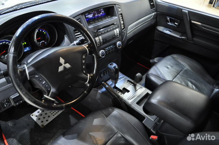 Mitsubishi Pajero 3.2 AT, 2010, 186 000 км