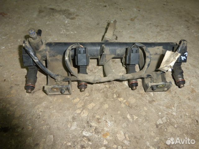 C4 Рампа топливная Citroen