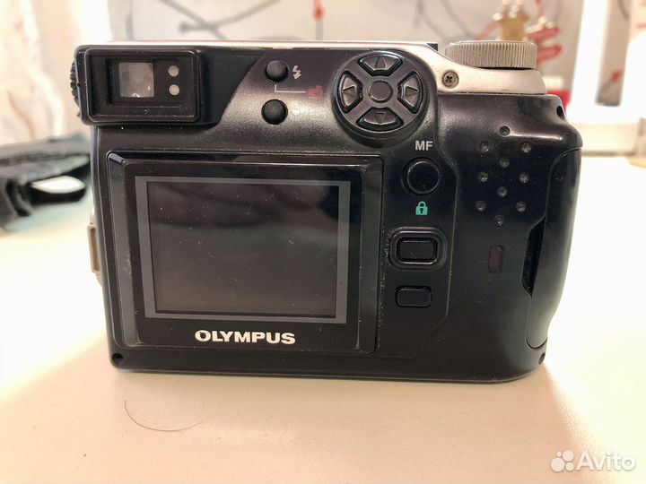 Фотоаппарат olympus C-2020Z