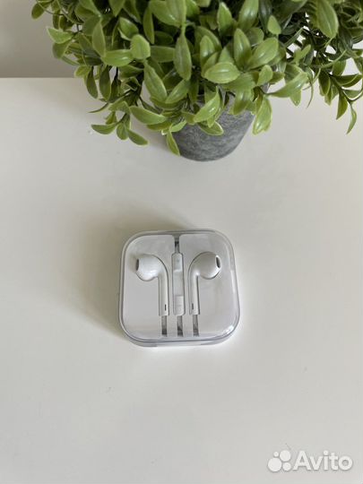 Наушники Apple earpods