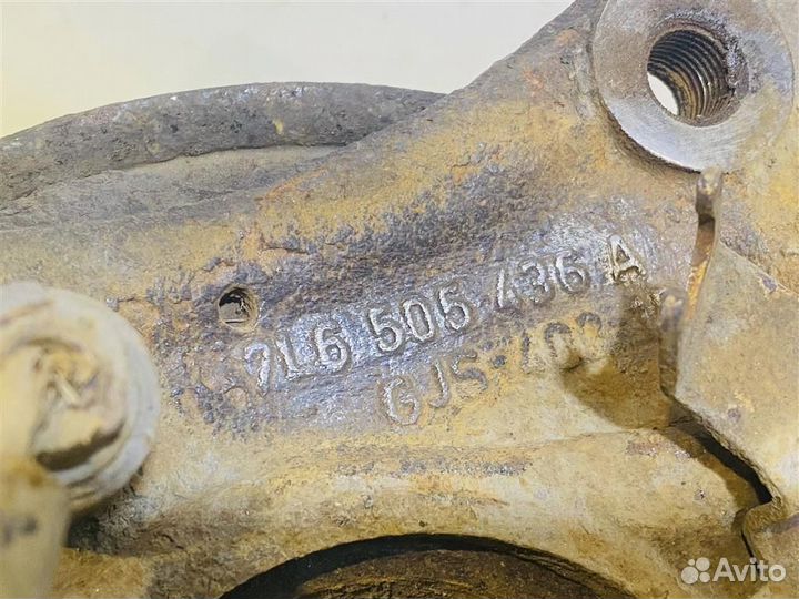 Кулак поворотный задний правый #: 6286 Volkswagen