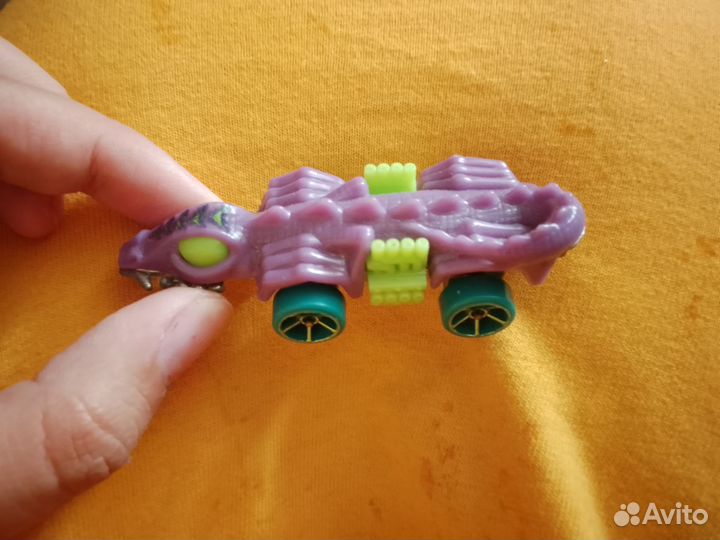Машинка hot wheels