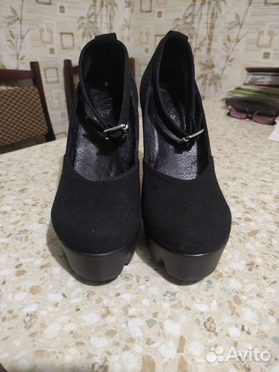 Туфли женские 39 размер