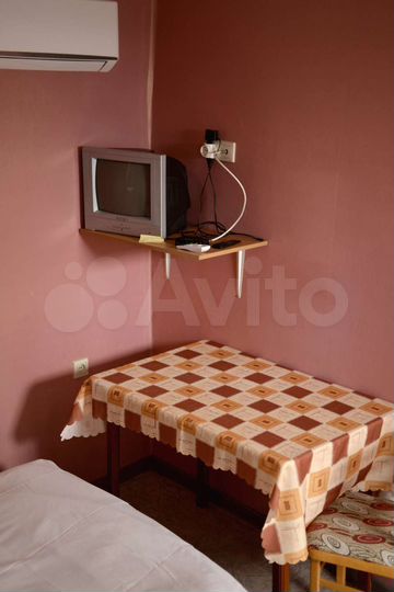 Комната 30 м² в 2-к., 2/2 эт.