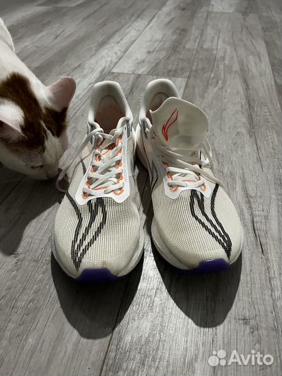 Кроссовки для бега