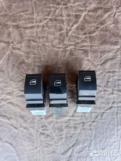 Кнопки стеклоподъемника VW Jetta 5