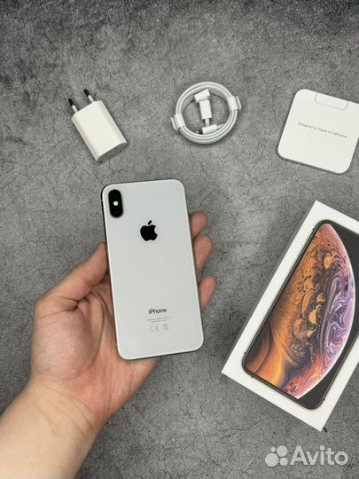 iPhone X, 64 ГБ