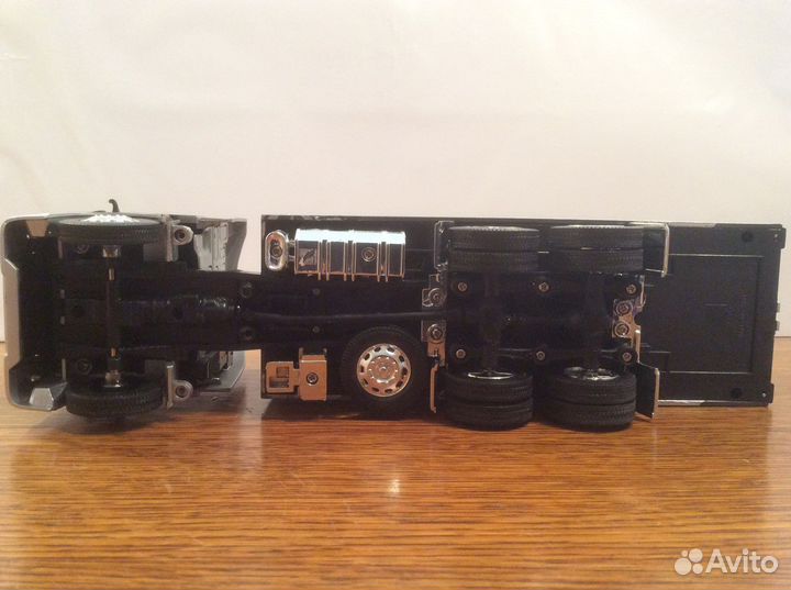 Масштабные модели автомобилей DAF XF 530