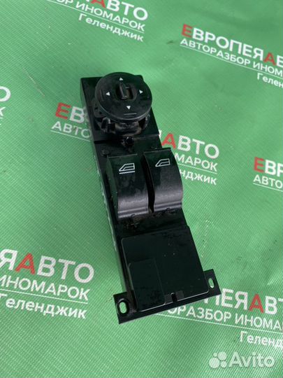 Блок управления стеклоподъемников Ford Focus 2