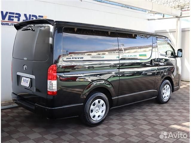 Toyota Hiace 2.8 AT, 2020, 54 000 км