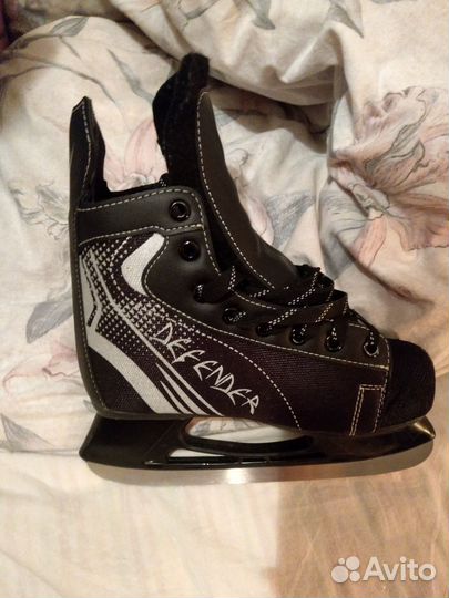 Коньки хоккейные