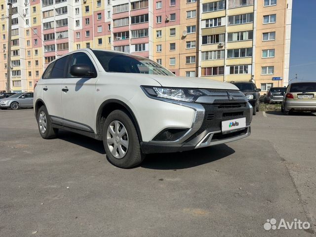 Mitsubishi Outlander 2.0 CVT, 2020, 52 700 км