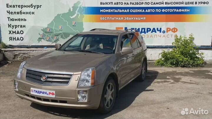 Крышка зеркала внутренняя левая Cadillac SRX 89038