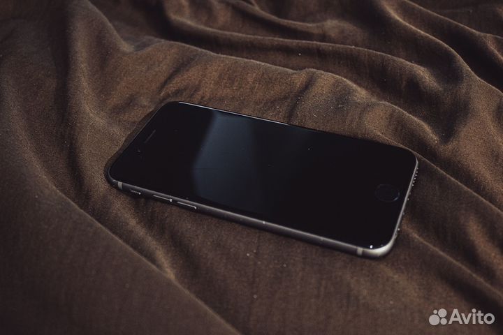 iPhone 6S, 16 ГБ