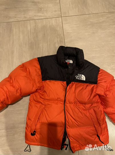 Пуховик женский north face