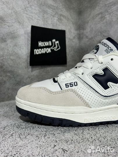 Женские кроссовки New Balance 550