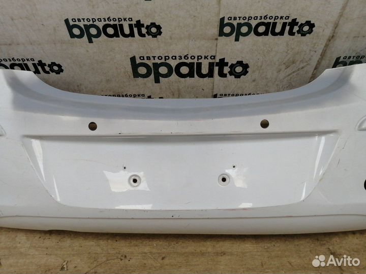 Бампер задний под маленький вырез выхлтрубы П