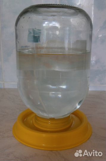 Поилка для птицы под банку №5