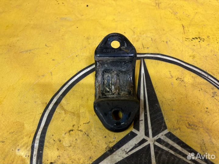 Втулка стабилизатора передняя Mercedes S-Class