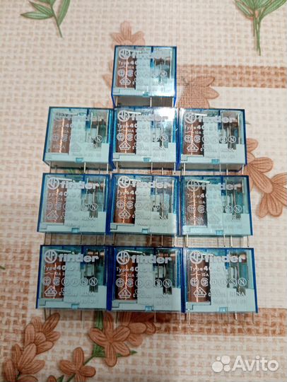 Реле Finder 40.51.9.024.0000 новые