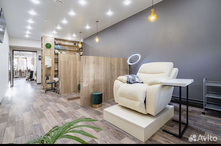 Мастер маникюра и педикюра ежедневным выплатой