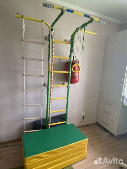 Продам шведскую стенку