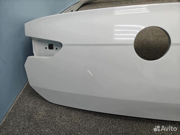 Крышка багажника volkswagen polo 6 2020-2024 белый