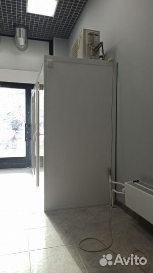 Цветочная холодильная камера